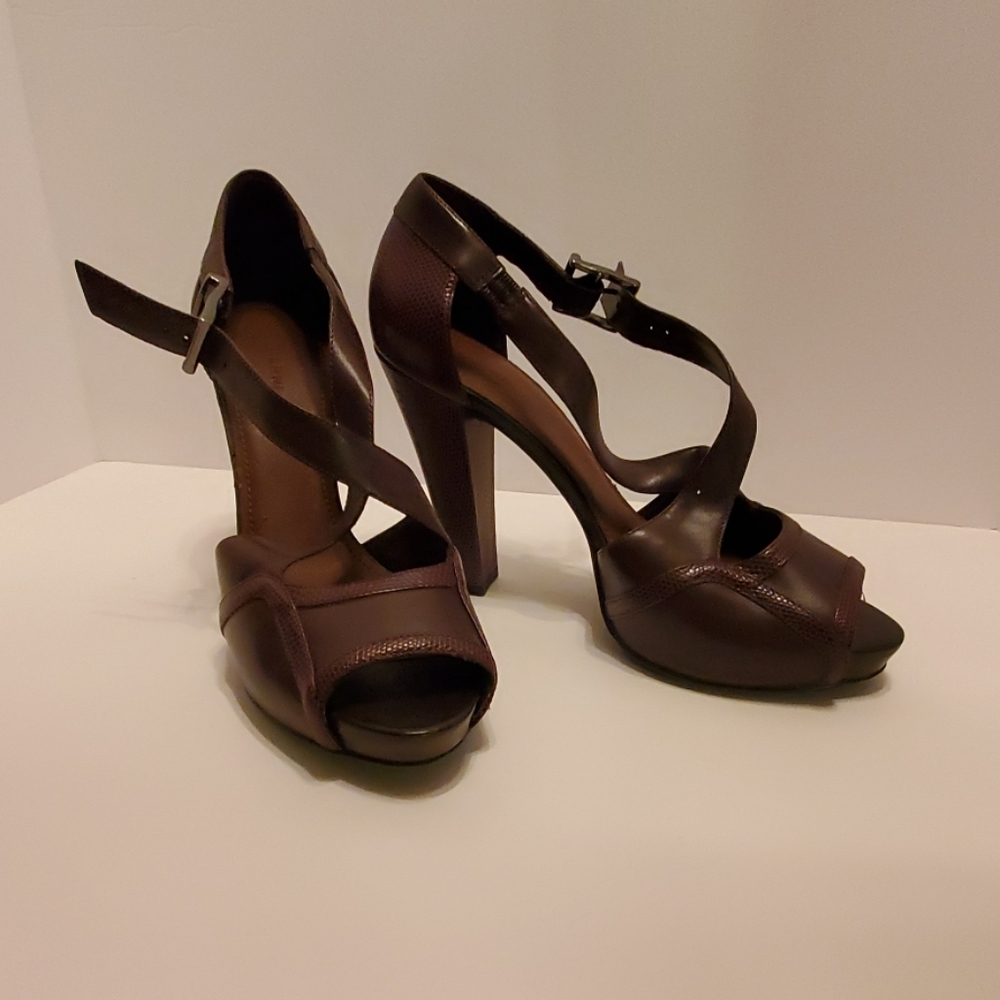 Gianni Bini stacked heels